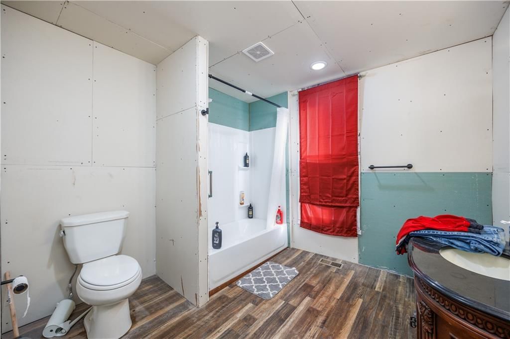 710 Iowa Street — photo 14