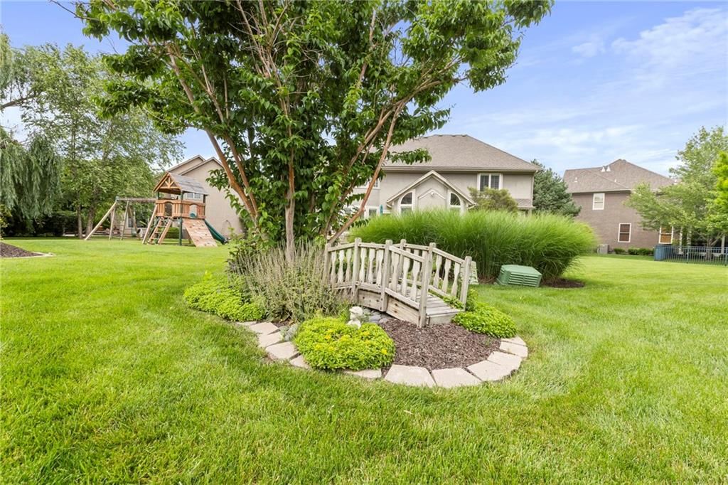 5716 W 146th Street — photo 65