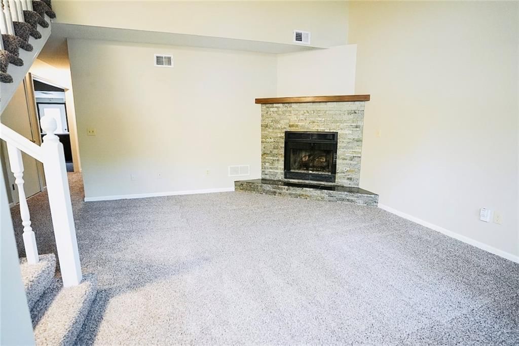 1328 N Harvey Drive — photo 5