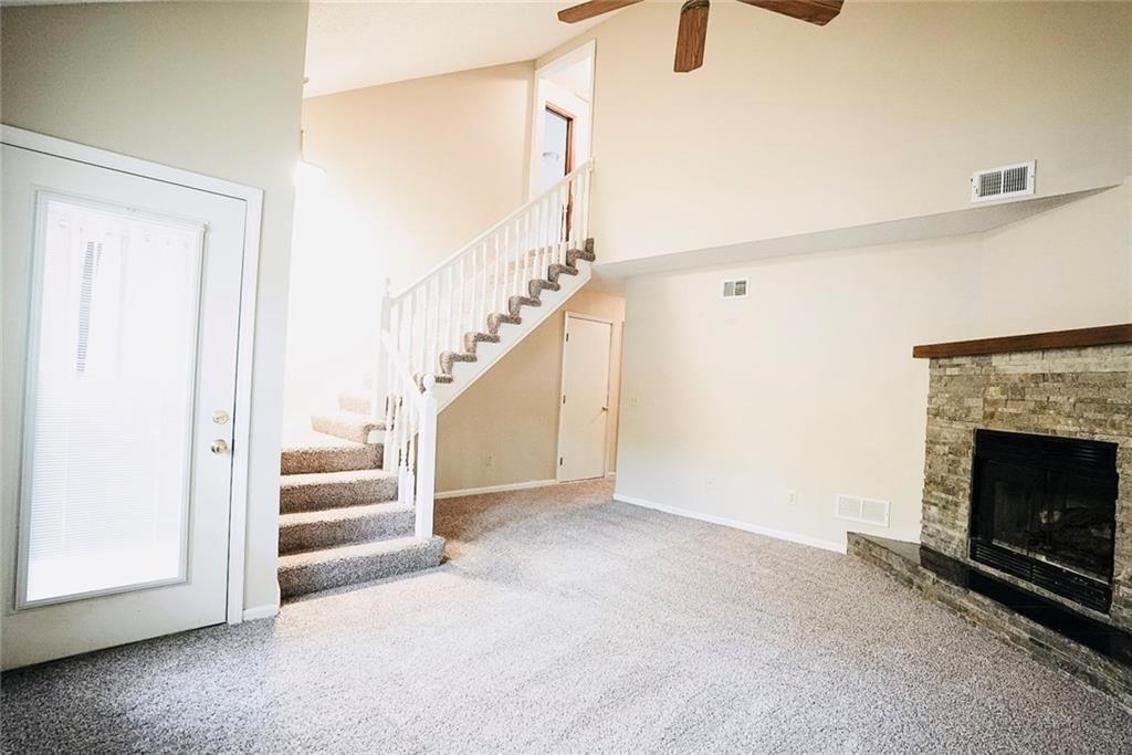 1328 N Harvey Drive — photo 6