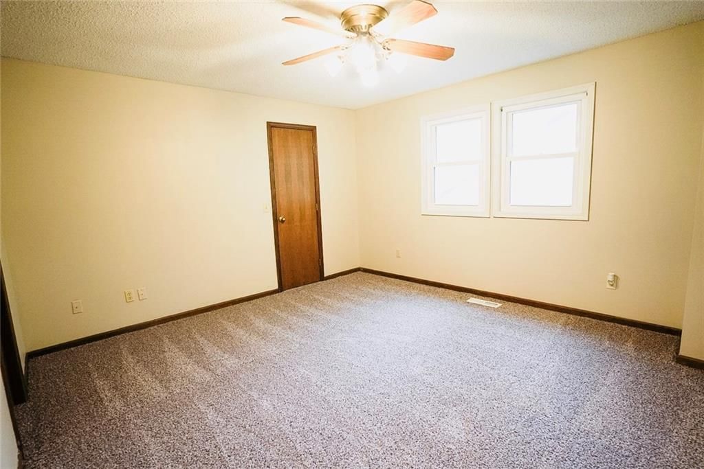 1328 N Harvey Drive — photo 15