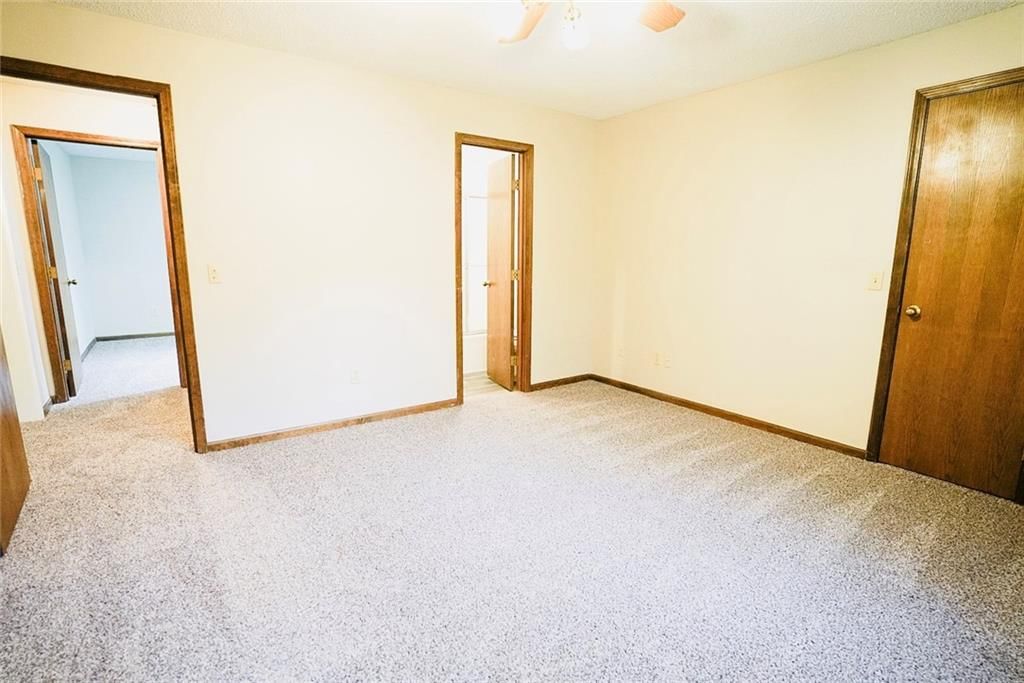1328 N Harvey Drive — photo 16