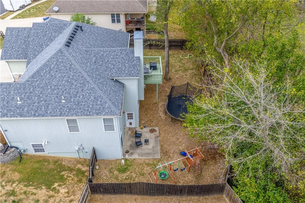 211 Westgate Circle — photo 6