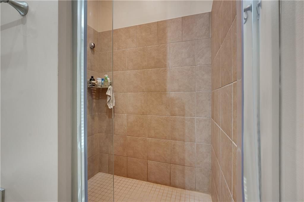 211 Westgate Circle — photo 28