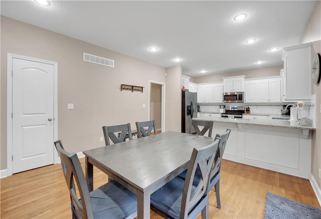 211 Westgate Circle — photo 42