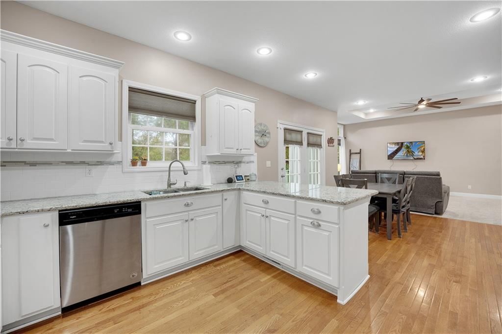211 Westgate Circle — photo 45