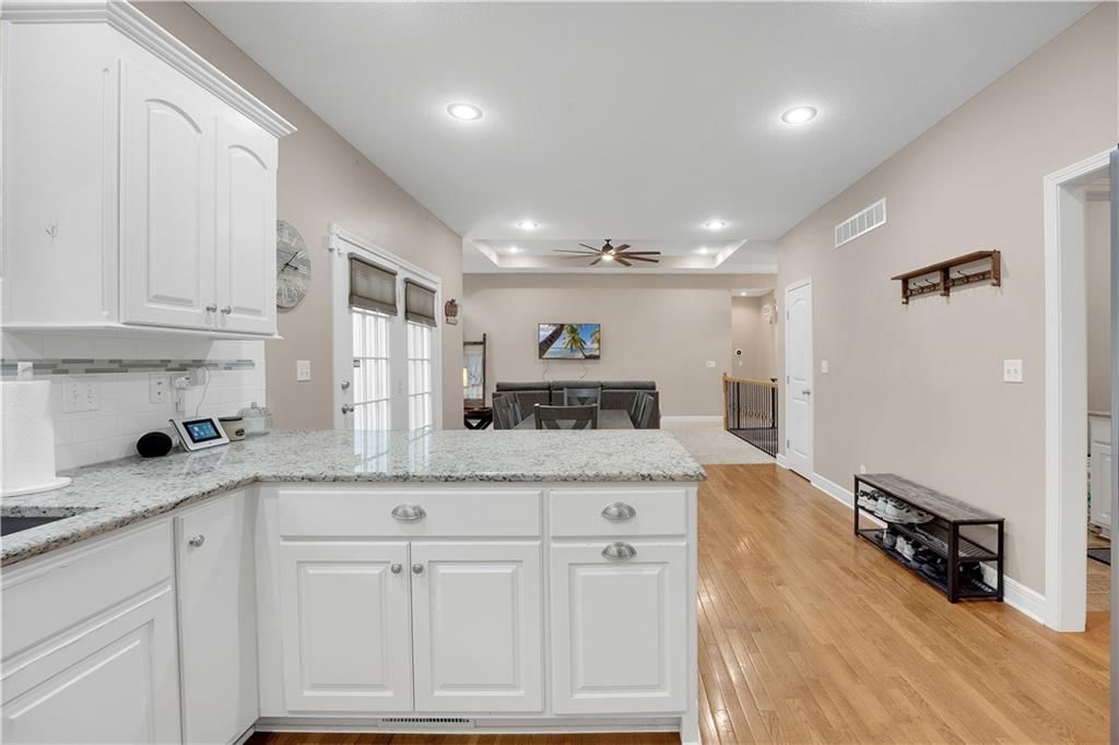 211 Westgate Circle — photo 46