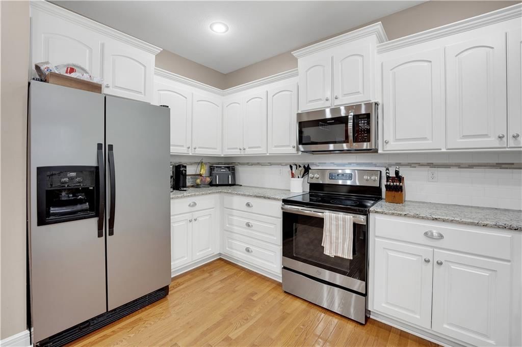211 Westgate Circle — photo 48