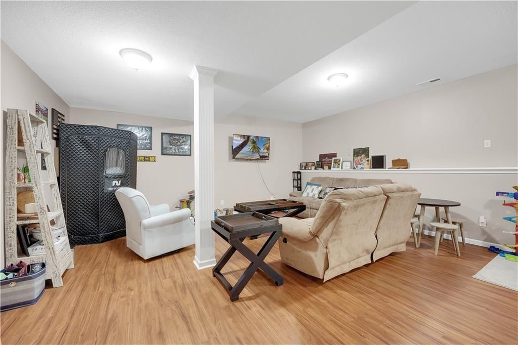 211 Westgate Circle — photo 54