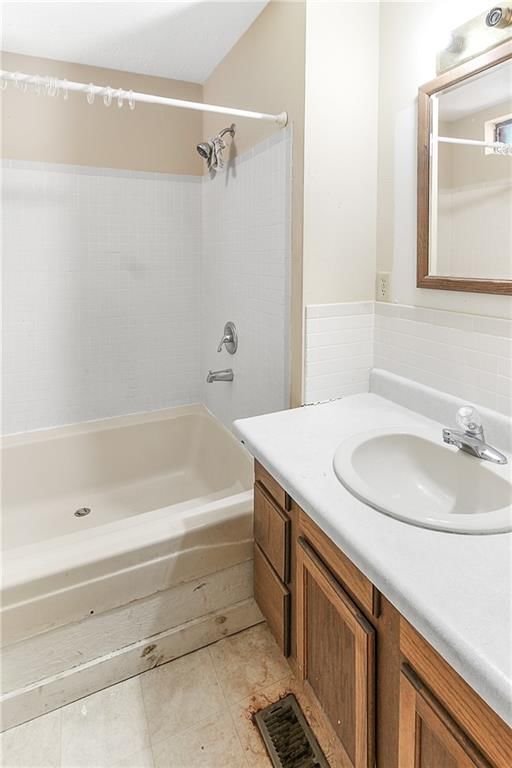 1621 Appleton Avenue — photo 4