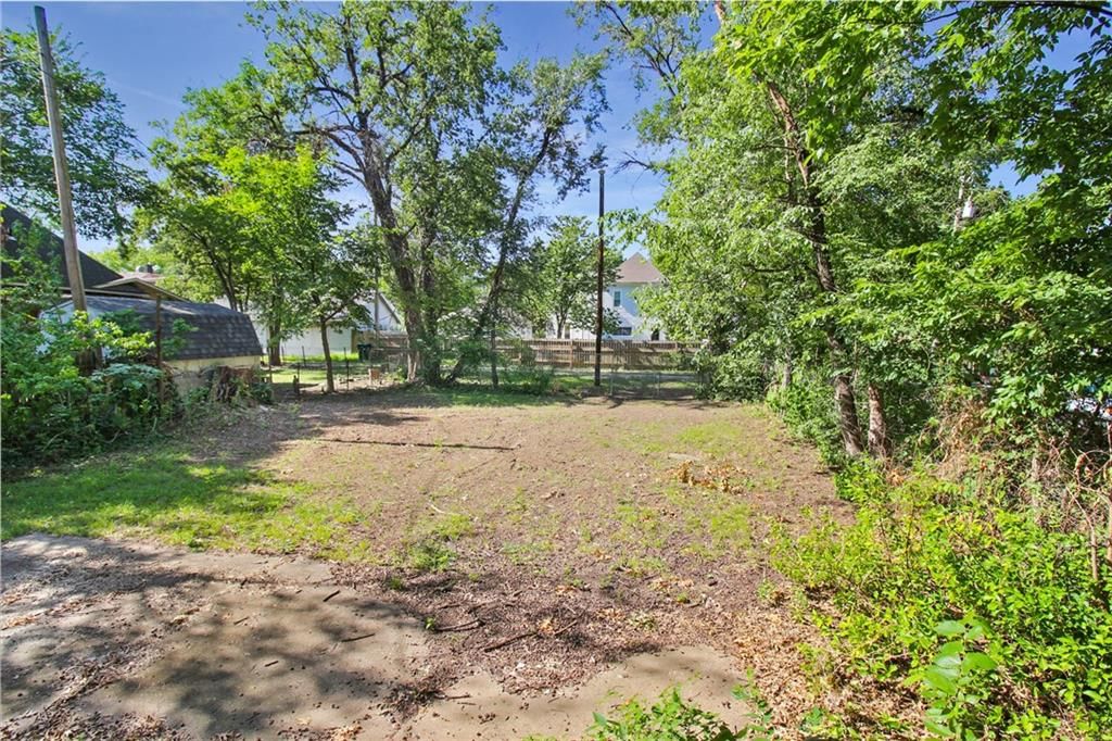1621 Appleton Avenue — photo 20