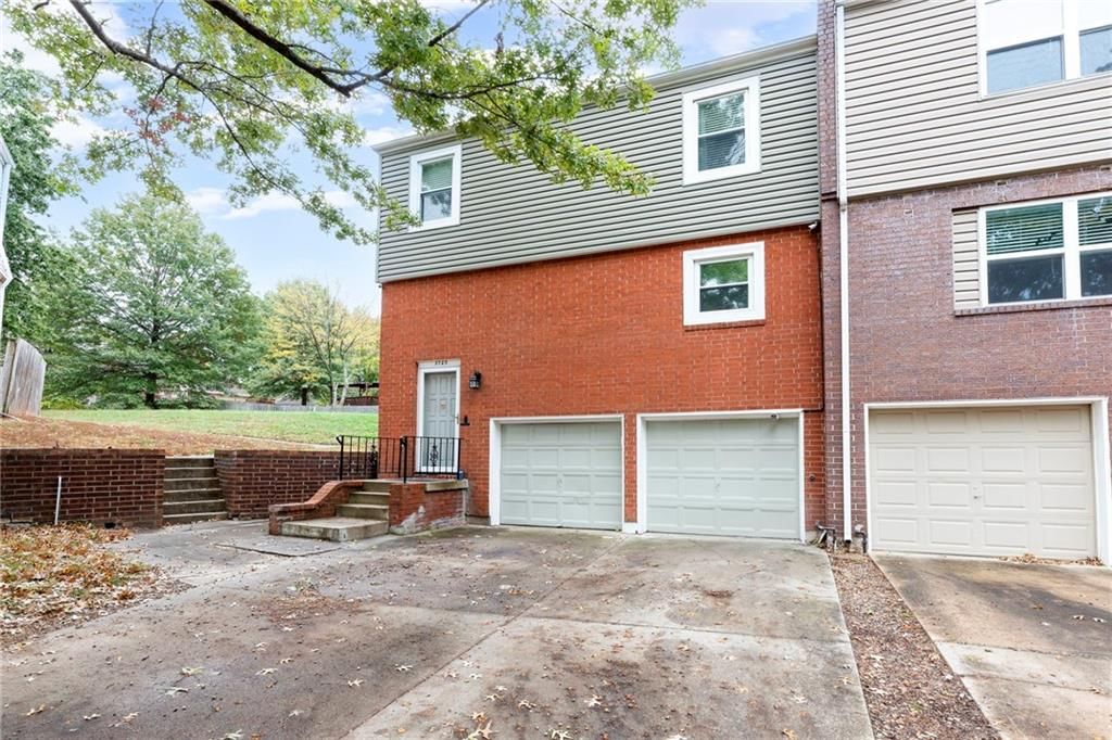 3725 NE COLONIAL Drive — photo 23