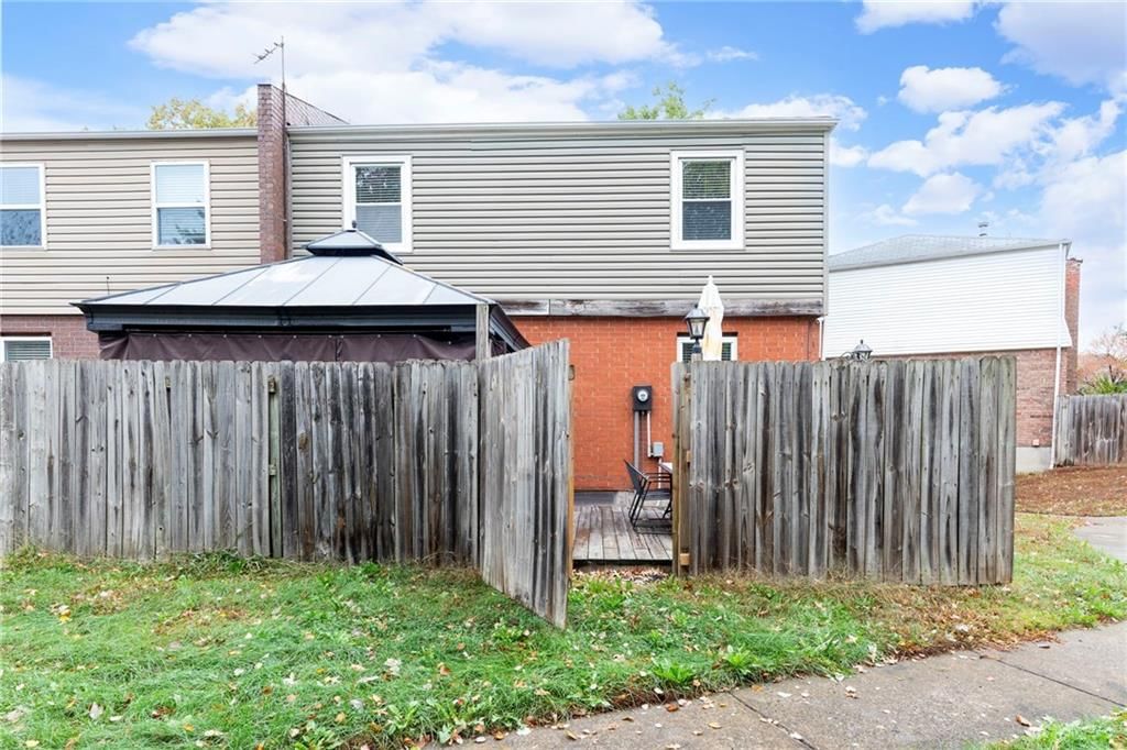 3725 NE COLONIAL Drive — photo 25