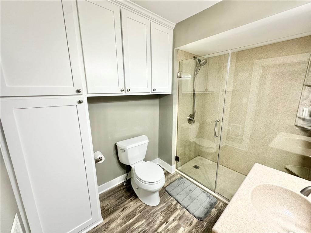 202 N Maple Street — photo 32