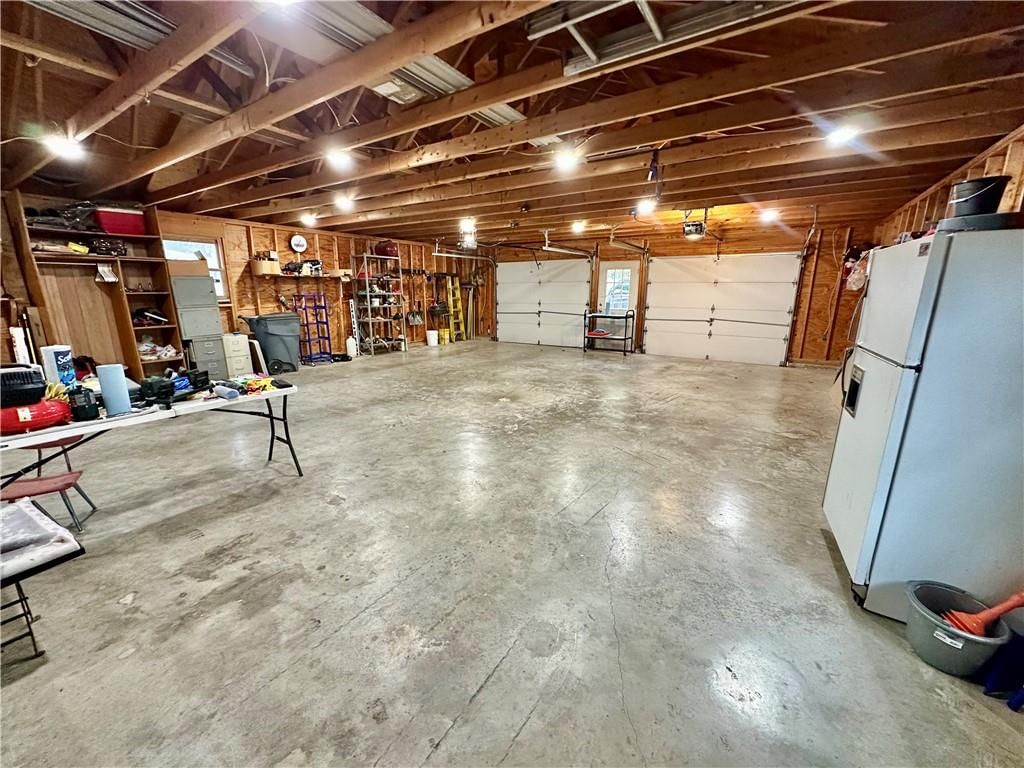 202 N Maple Street — photo 43