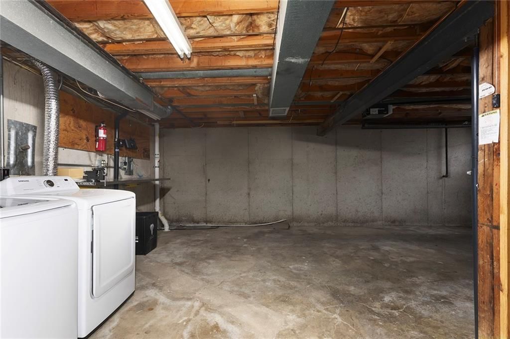 5876 N Oakley Avenue — photo 10