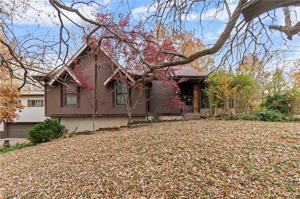 16115 Kountryridge Drive, Kearney, MO