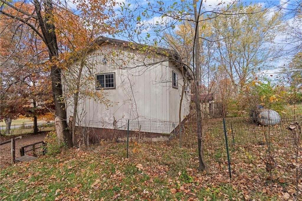 16115 Kountryridge Drive — photo 9