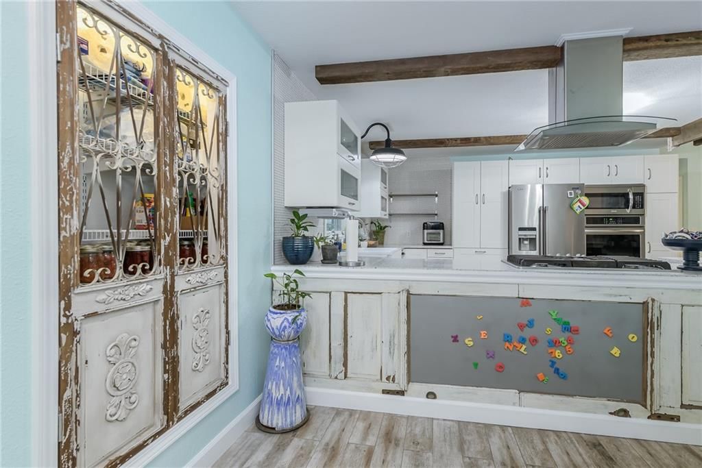 525 Pleasant Street — photo 11