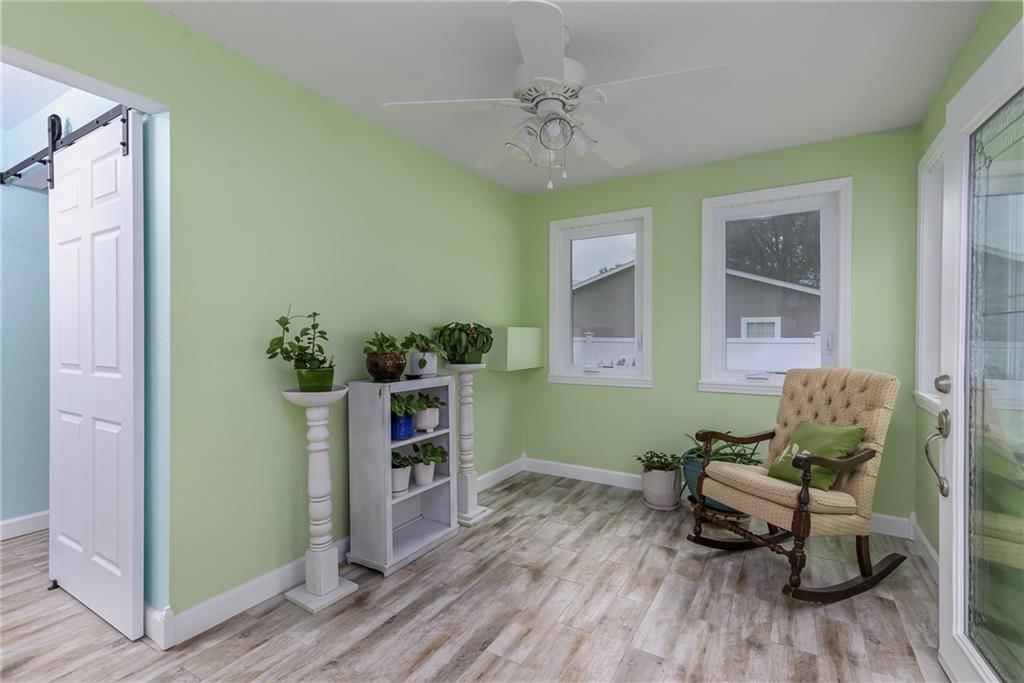 525 Pleasant Street — photo 13