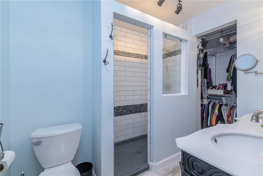 525 Pleasant Street — photo 16