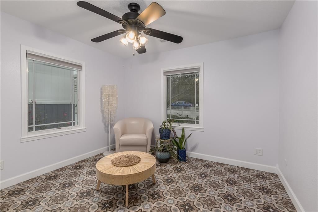 525 Pleasant Street — photo 18