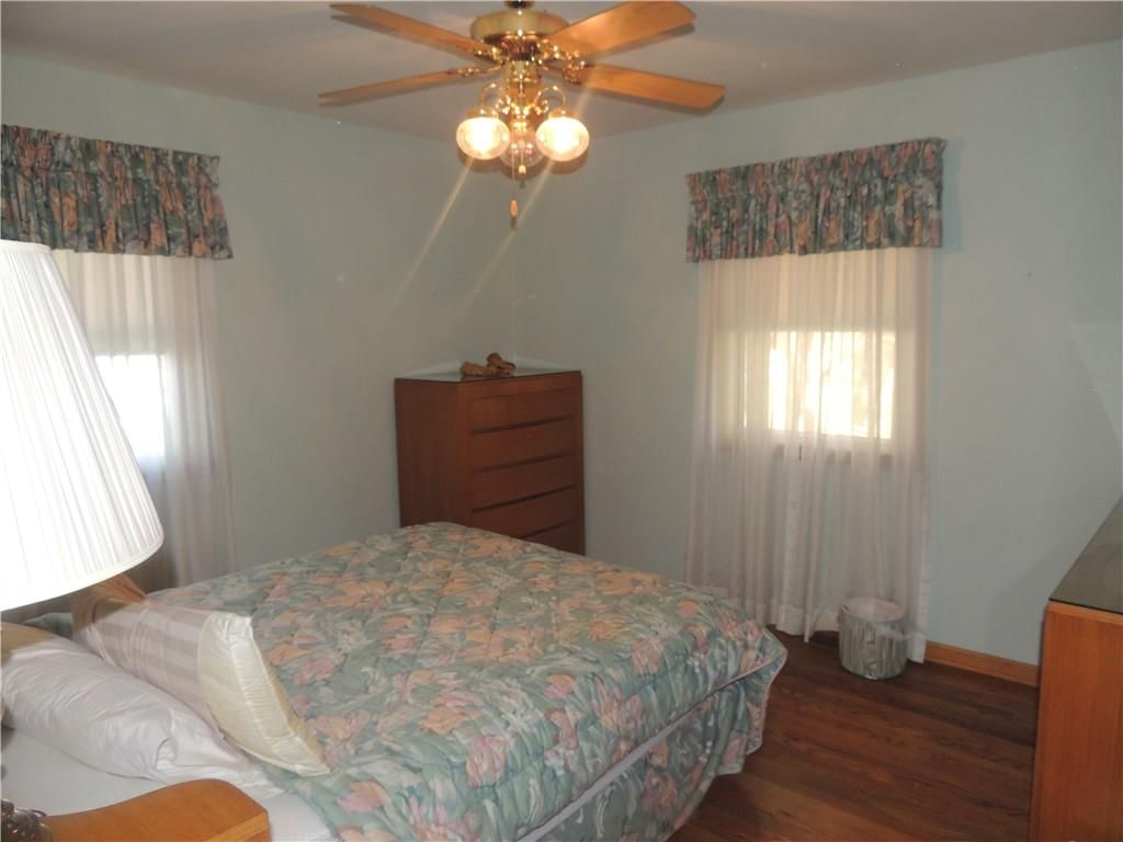 Photo 9 of 37 - 3517 S Pleasant Street