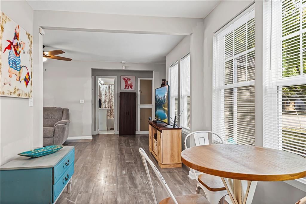 210 NE Maple Street — photo 3