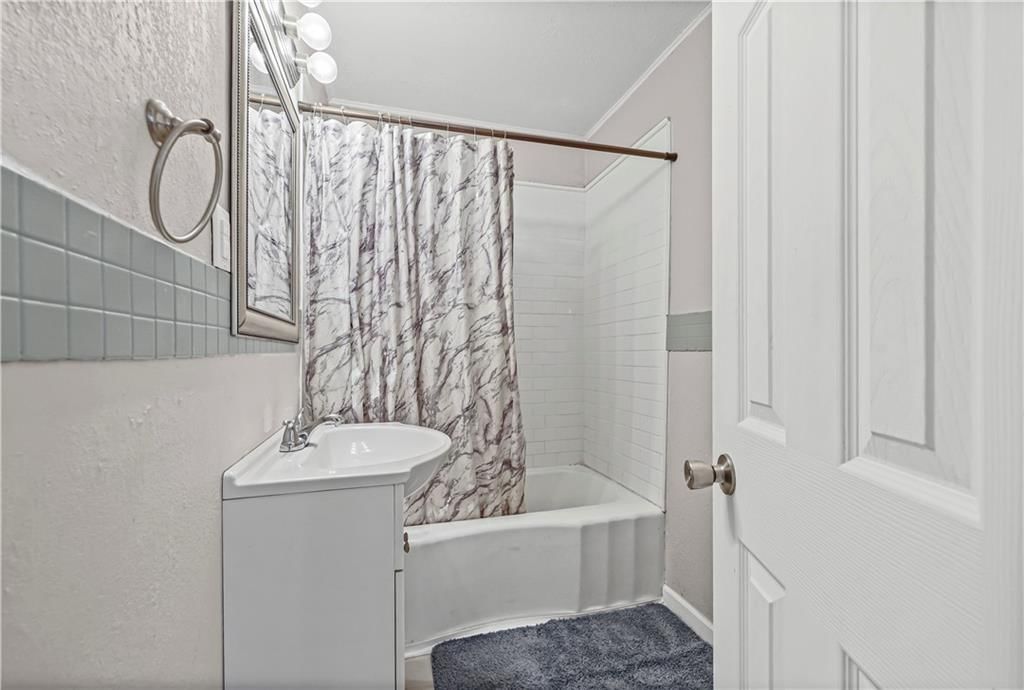 210 NE Maple Street — photo 11