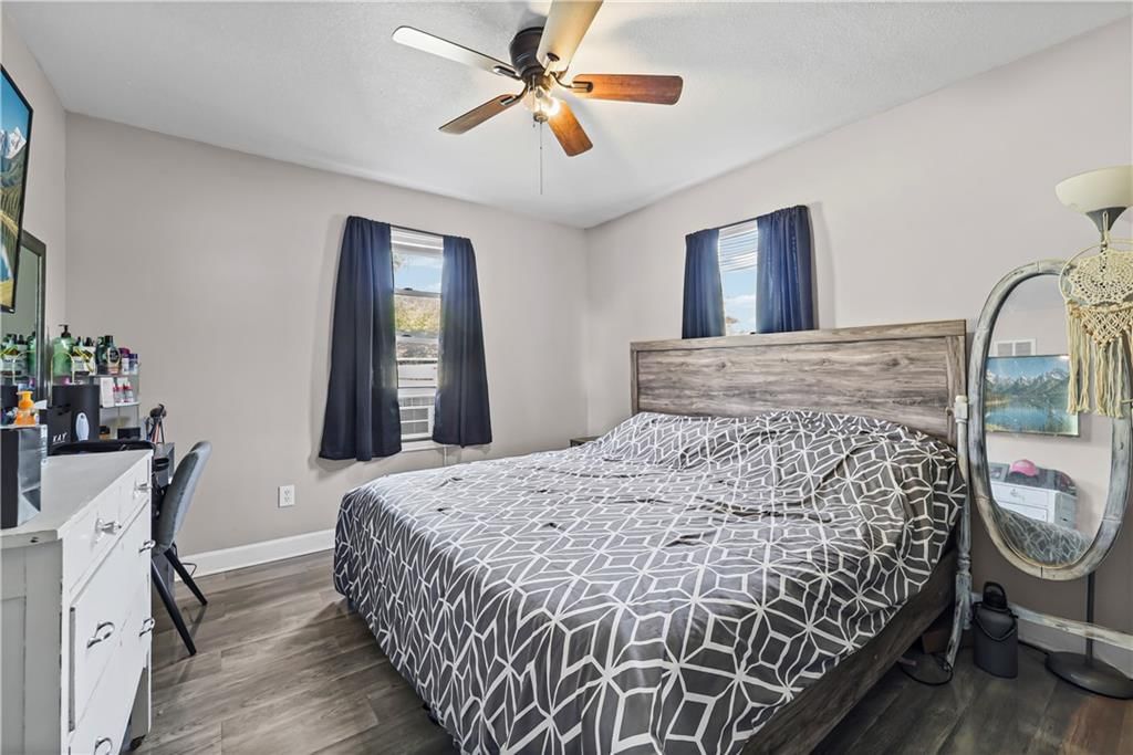 210 NE Maple Street — photo 14