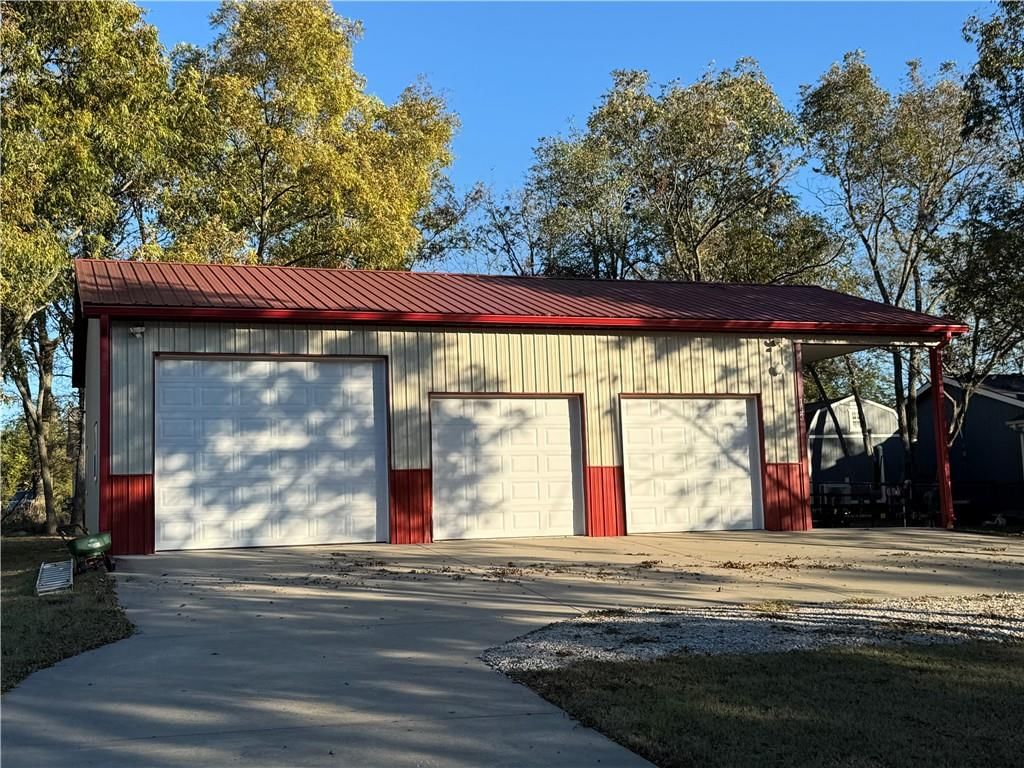 190 & 193 Timber Valley Drive — photo 2