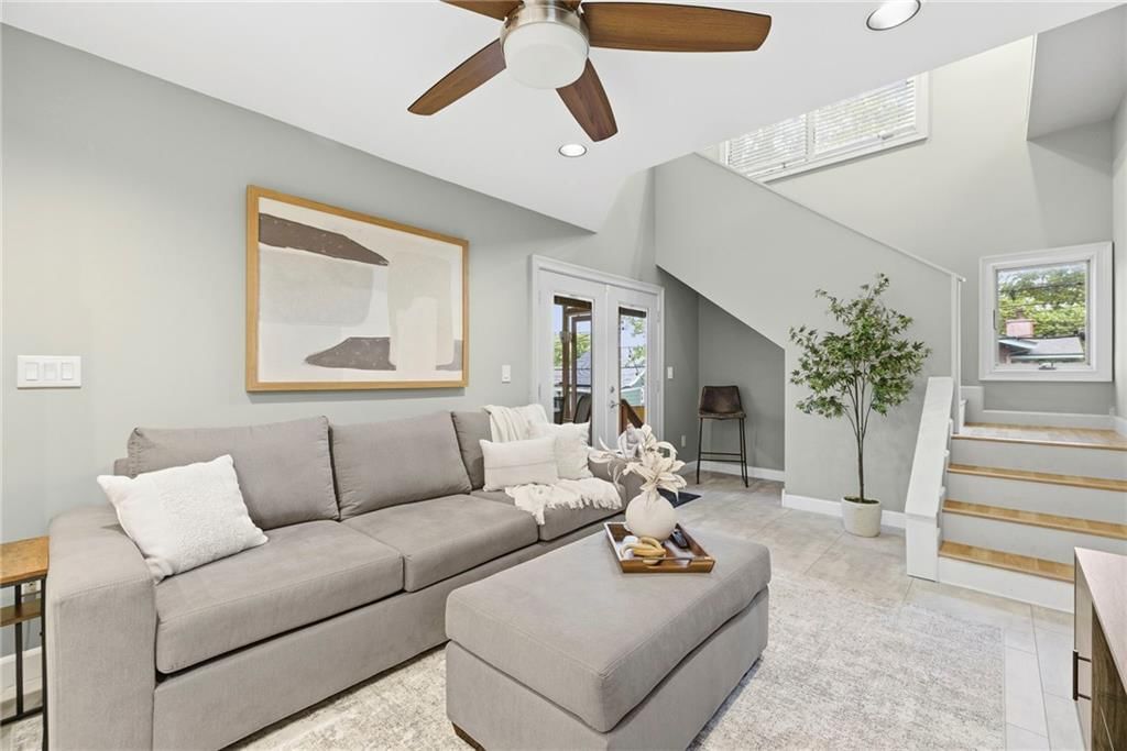 4633 Terrace Street — photo 14