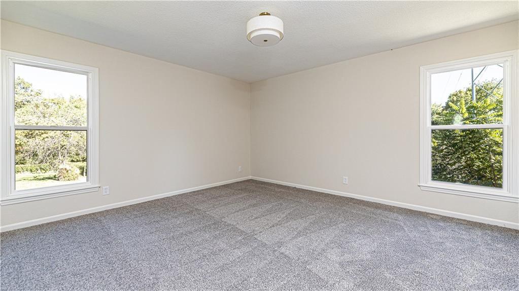 9609 W 83rd Terrace — photo 6