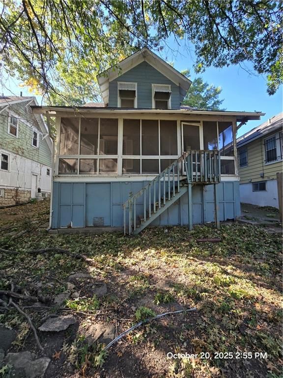137 Chelsea Avenue — photo 2