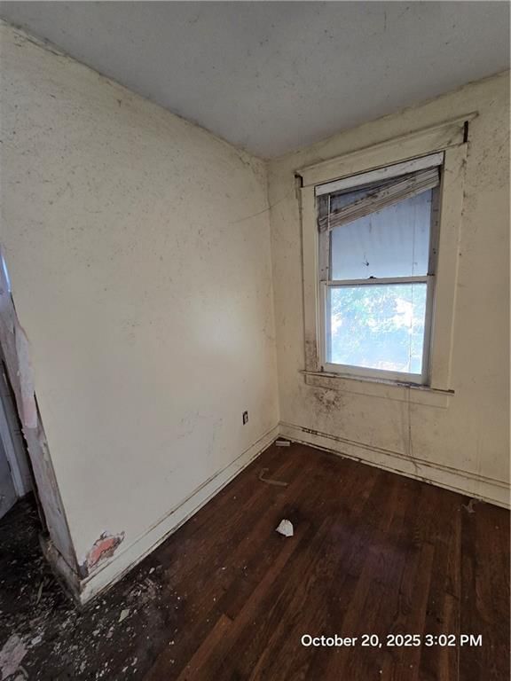 137 Chelsea Avenue — photo 17