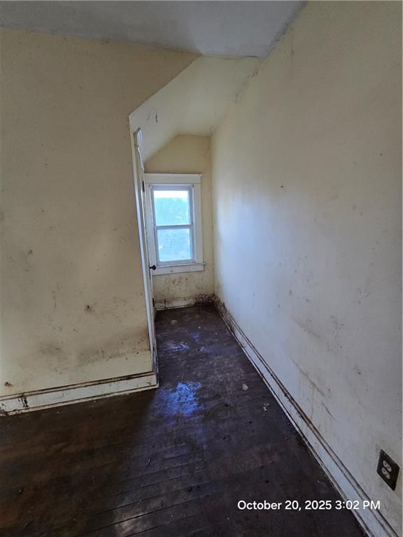 137 Chelsea Avenue — photo 22