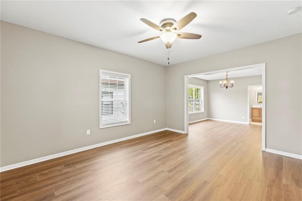 420 S Walnut Street — photo 10