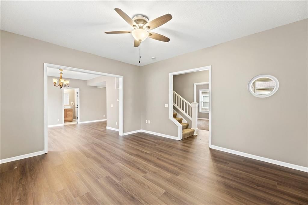 420 S Walnut Street — photo 11