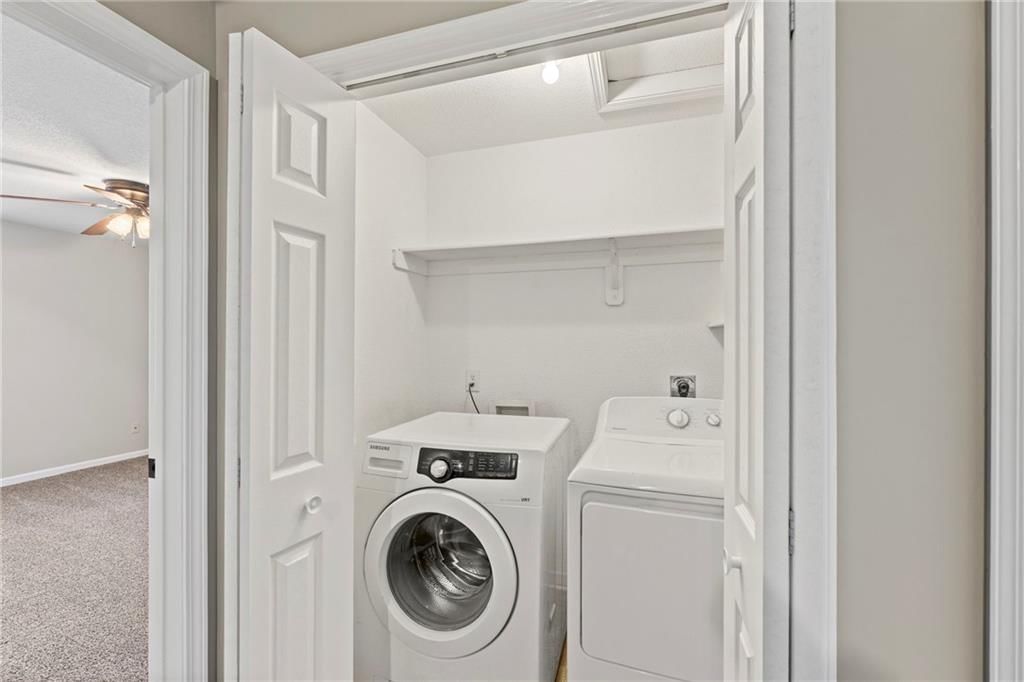 420 S Walnut Street — photo 26