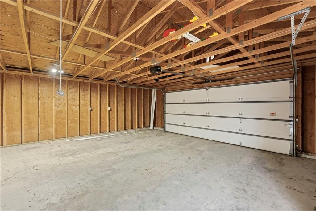 420 S Walnut Street — photo 38