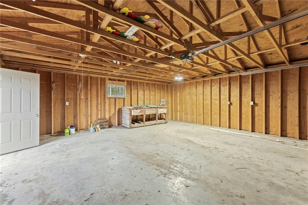 420 S Walnut Street — photo 39