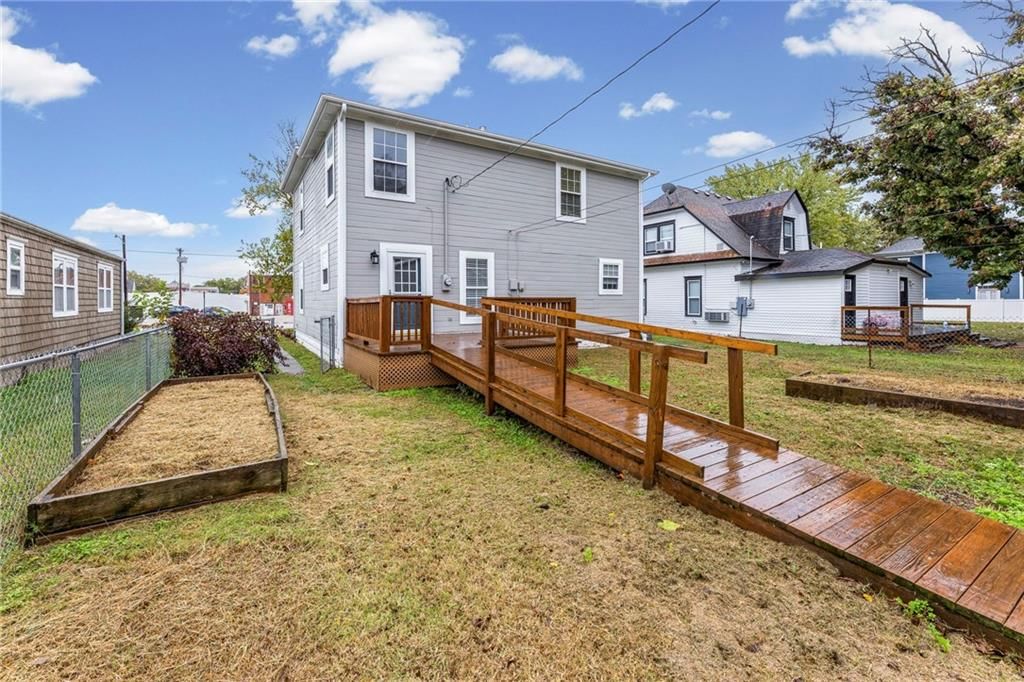 420 S Walnut Street — photo 43