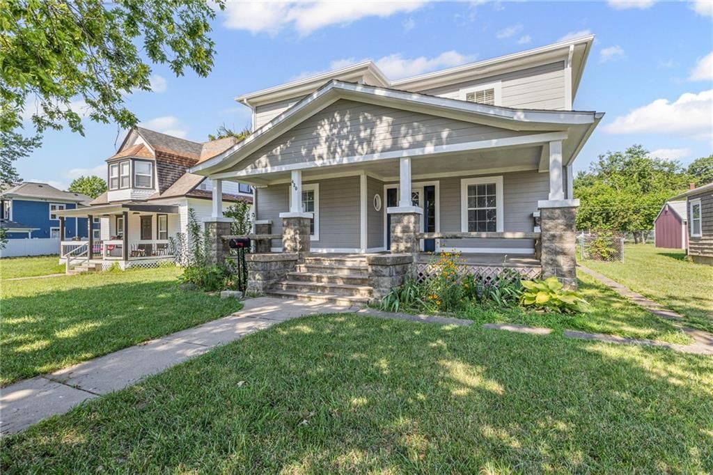 420 S Walnut Street — photo 47