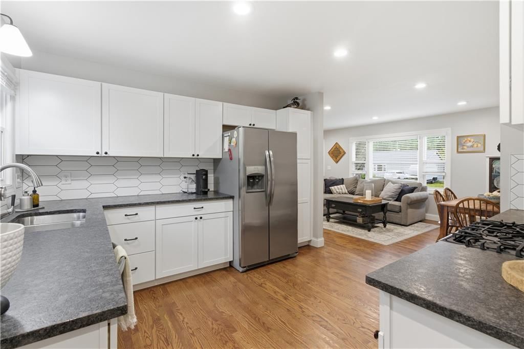 7918 W 88th Street — photo 12
