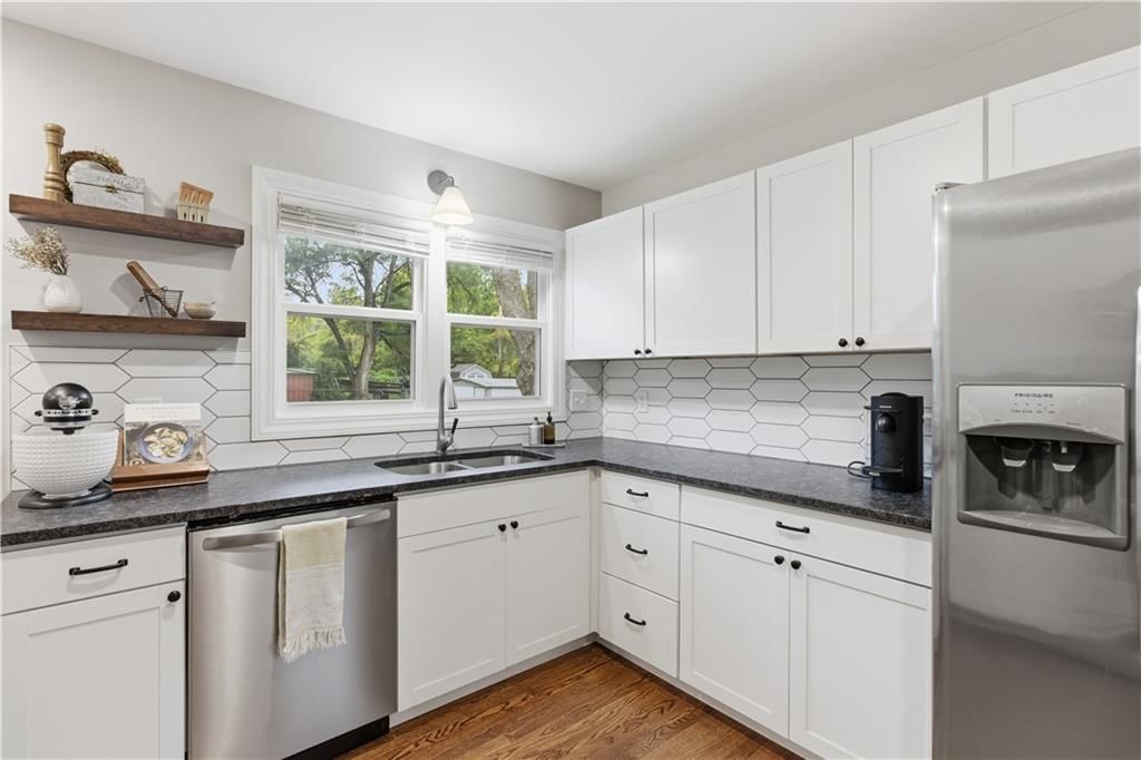 7918 W 88th Street — photo 13