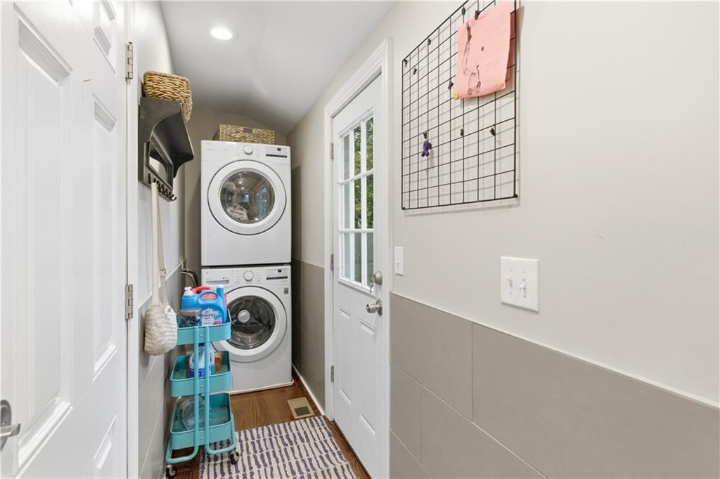 7918 W 88th Street — photo 15