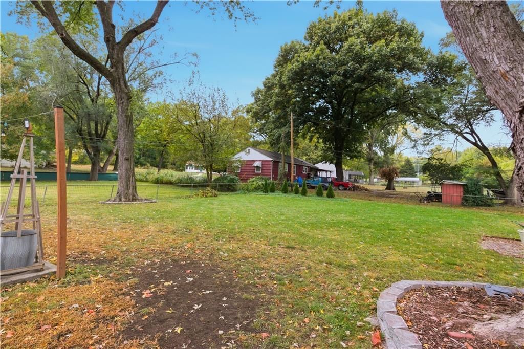 7918 W 88th Street — photo 28