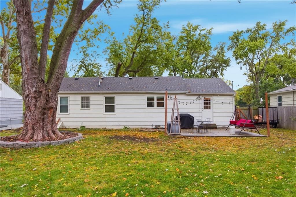 7918 W 88th Street — photo 29