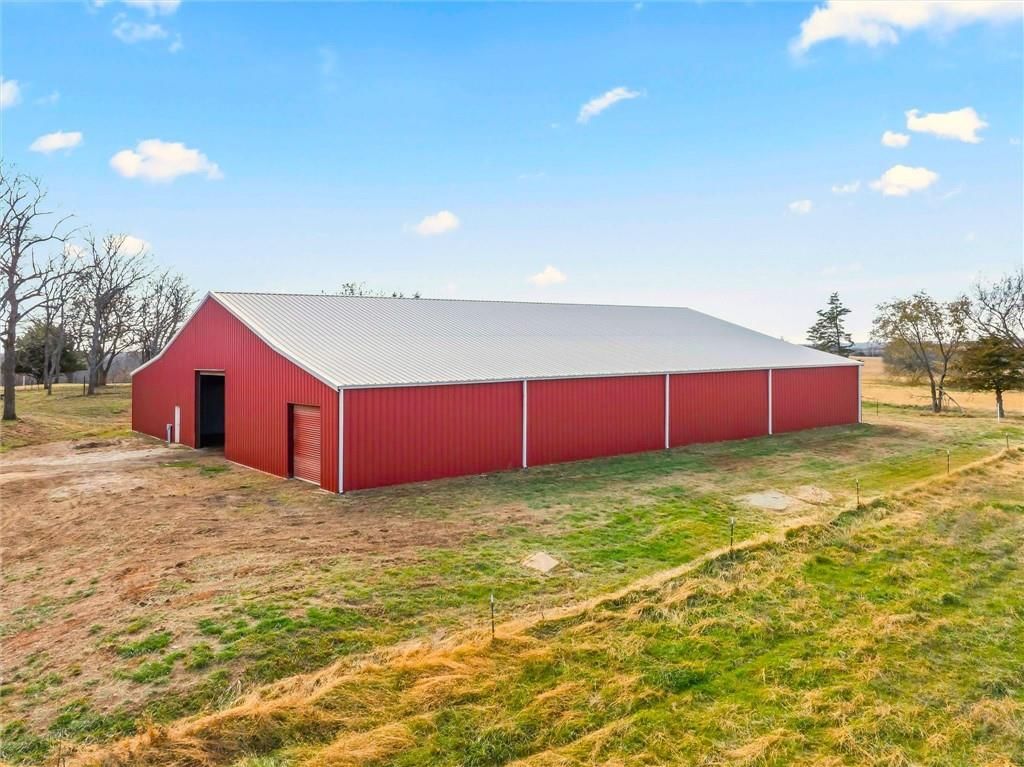 144 N 1150 Road — photo 3
