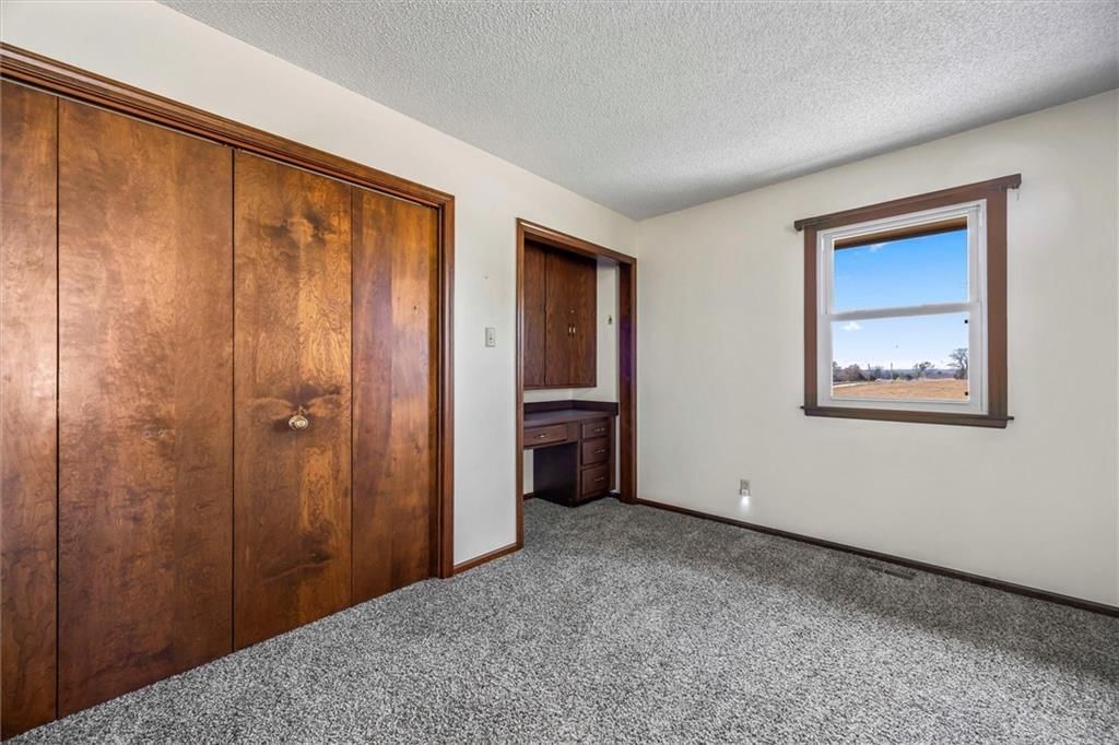 144 N 1150 Road — photo 31